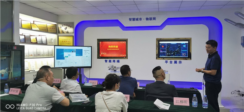 湖北省宜都市住建局領導一行實地考察新光智能生產基地及案例現(xiàn)場